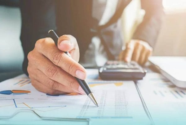 Qual o custo mensal para manter um e-commerce pequeno?
